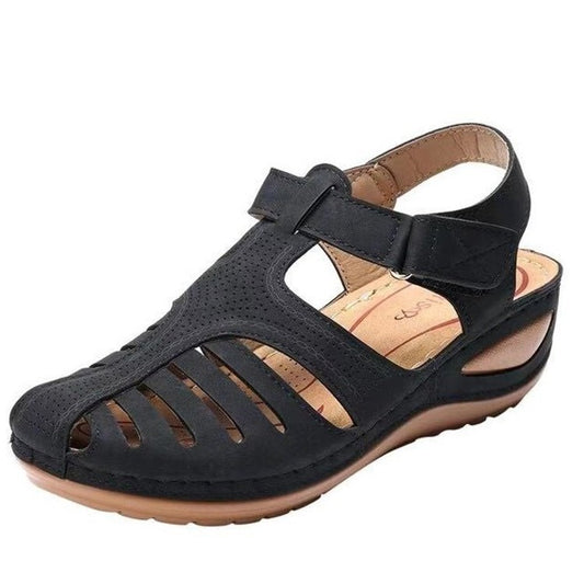 Hollow-out sandals