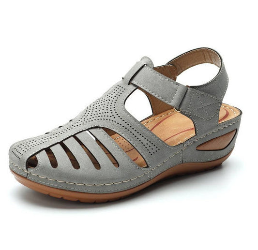 Hollow-out sandals
