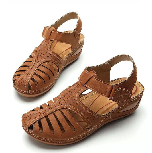 Hollow-out sandals