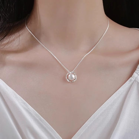 Hollow Pearl Necklace for Women