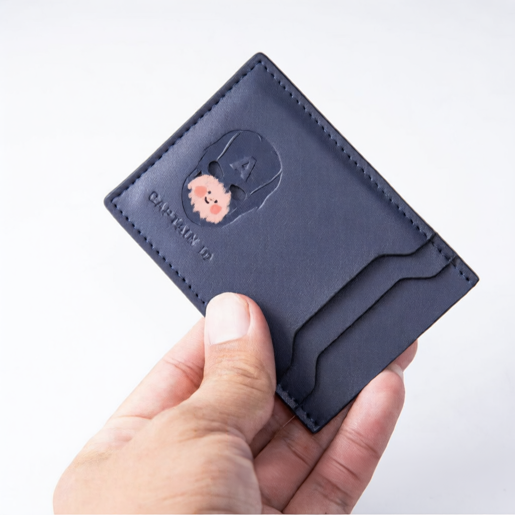 Hollowed-out character card holder