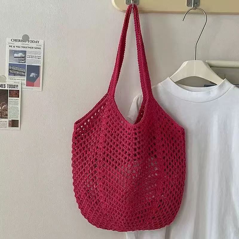 Hollowed-out straw bag