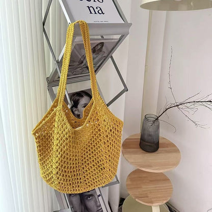 Hollowed-out straw bag