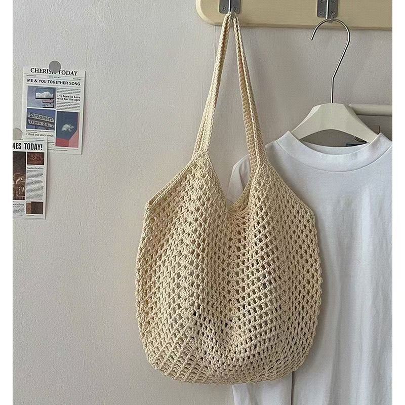 Hollowed-out straw bag