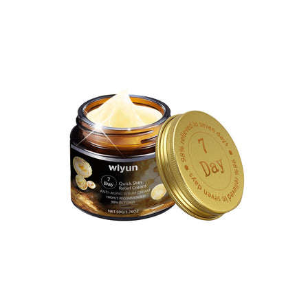 Honey Essence Moisturizing Facial Cream