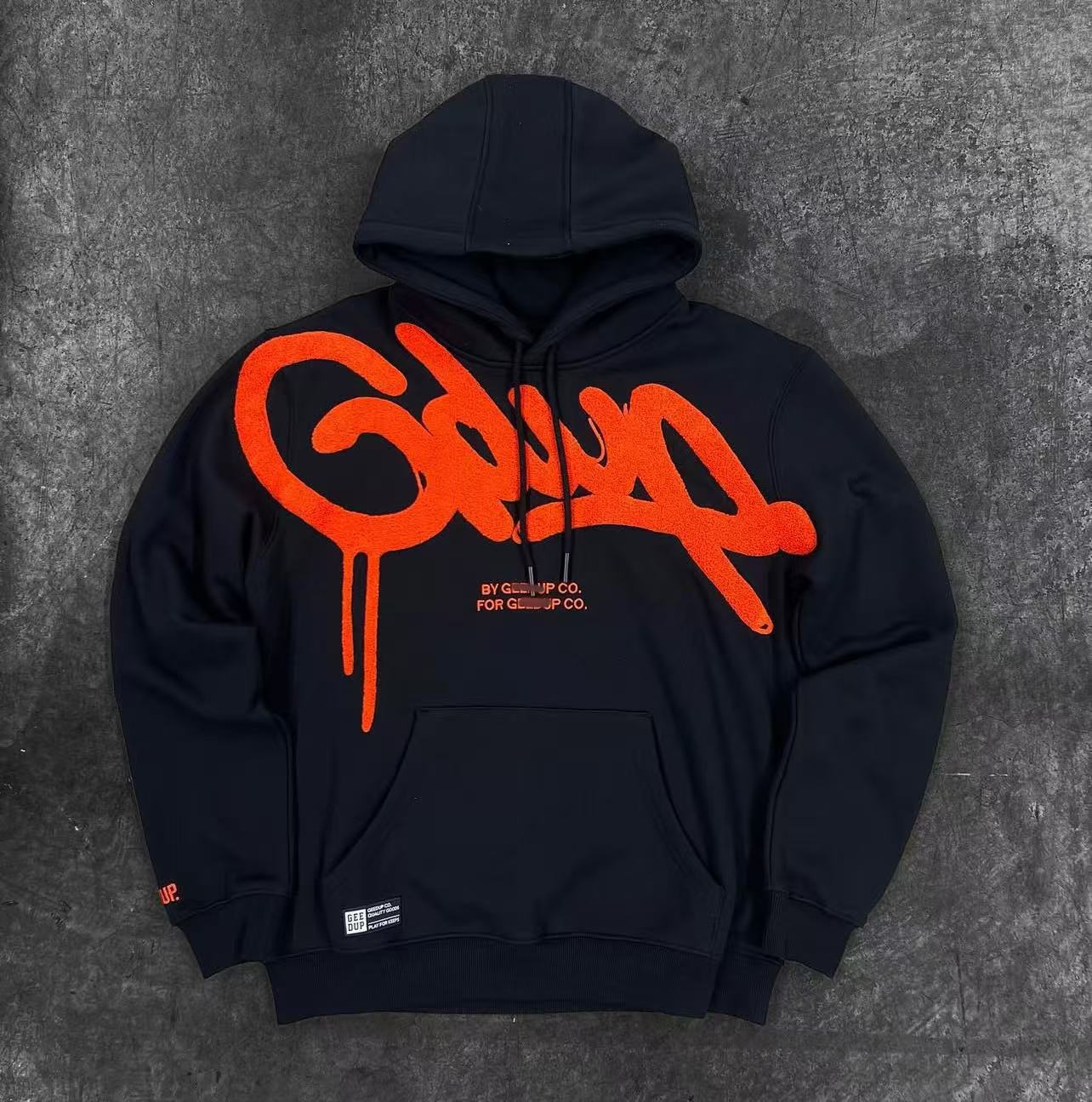 Hooded sweatshirt for both men and women