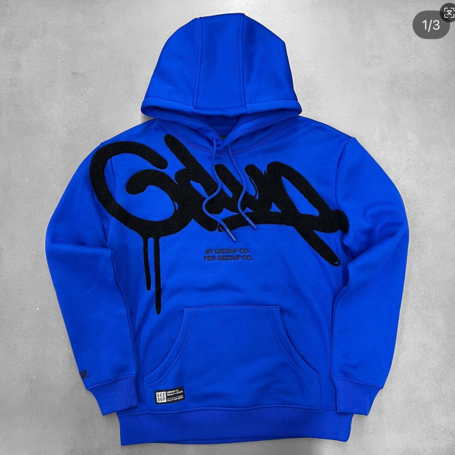 Hooded sweatshirt for both men and women