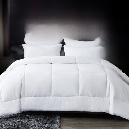 Hotel bedding