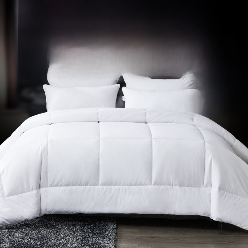 Hotel bedding