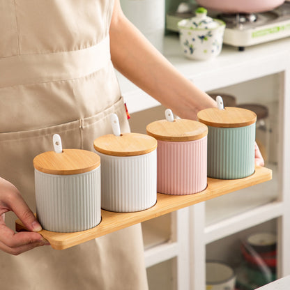 Household seasoning jar