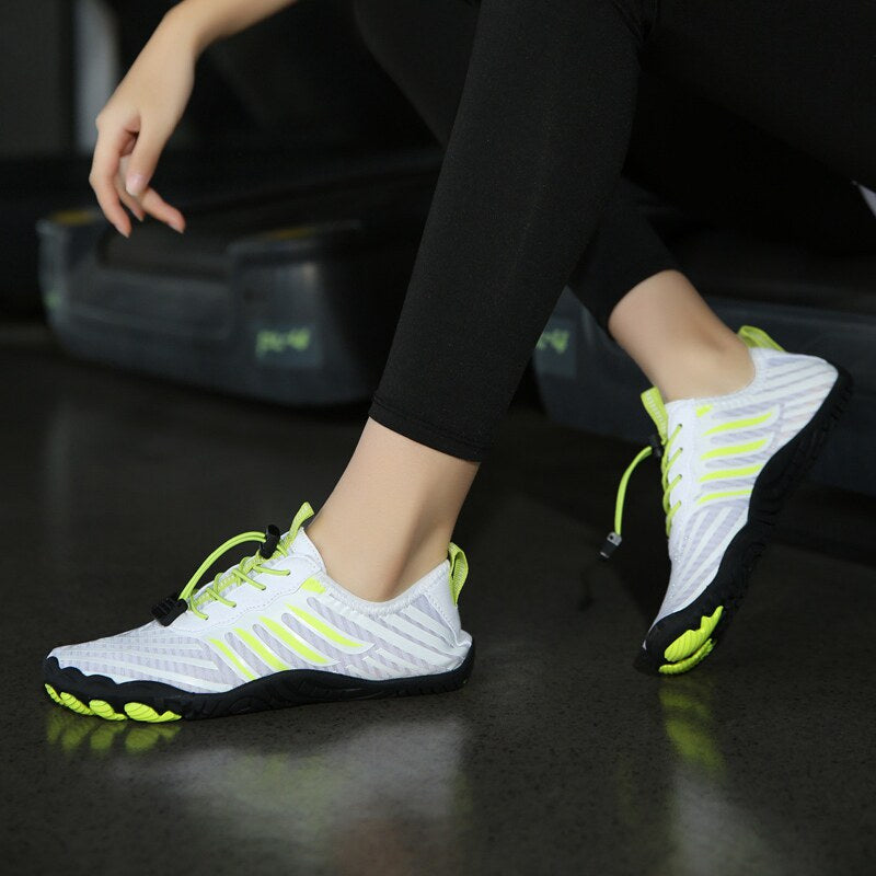 Indoor fitness shoes