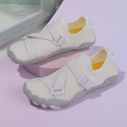 Indoor fitness shoes