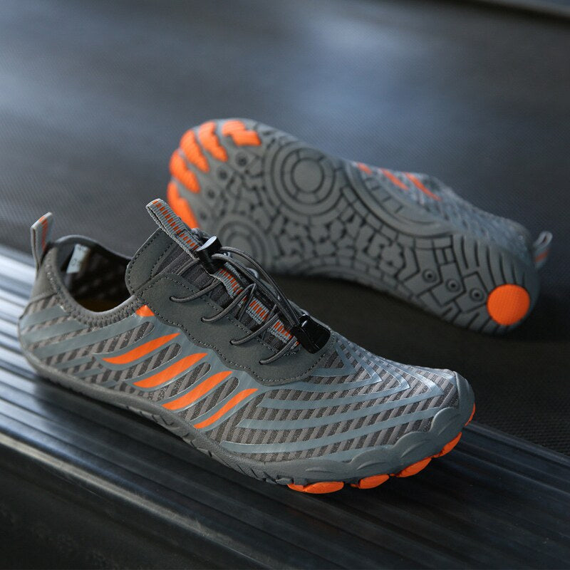 Indoor fitness shoes
