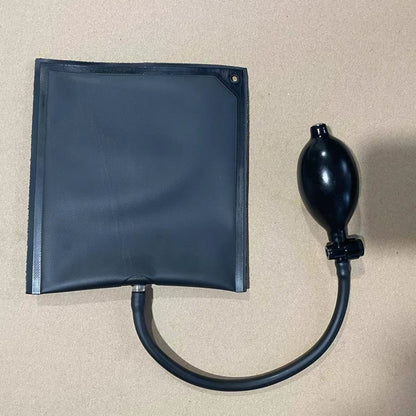 Inflatable leveling cushion