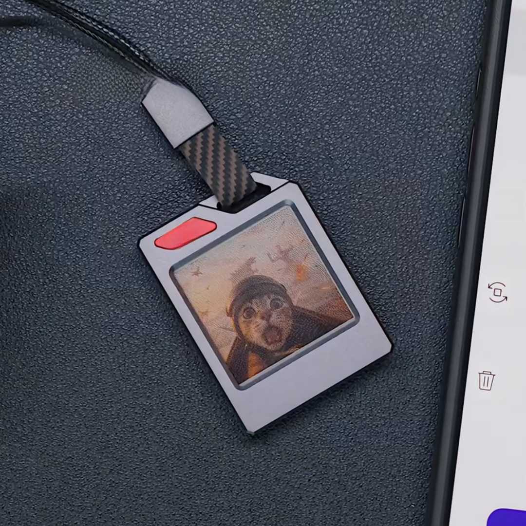 Ink screen keychain