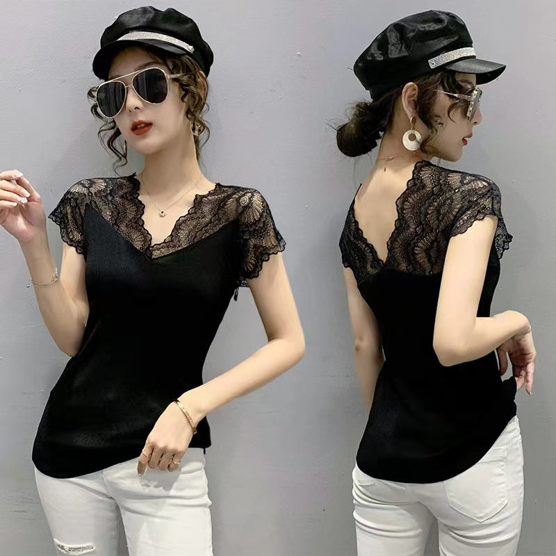 Inner layer: V-neck t-shirt