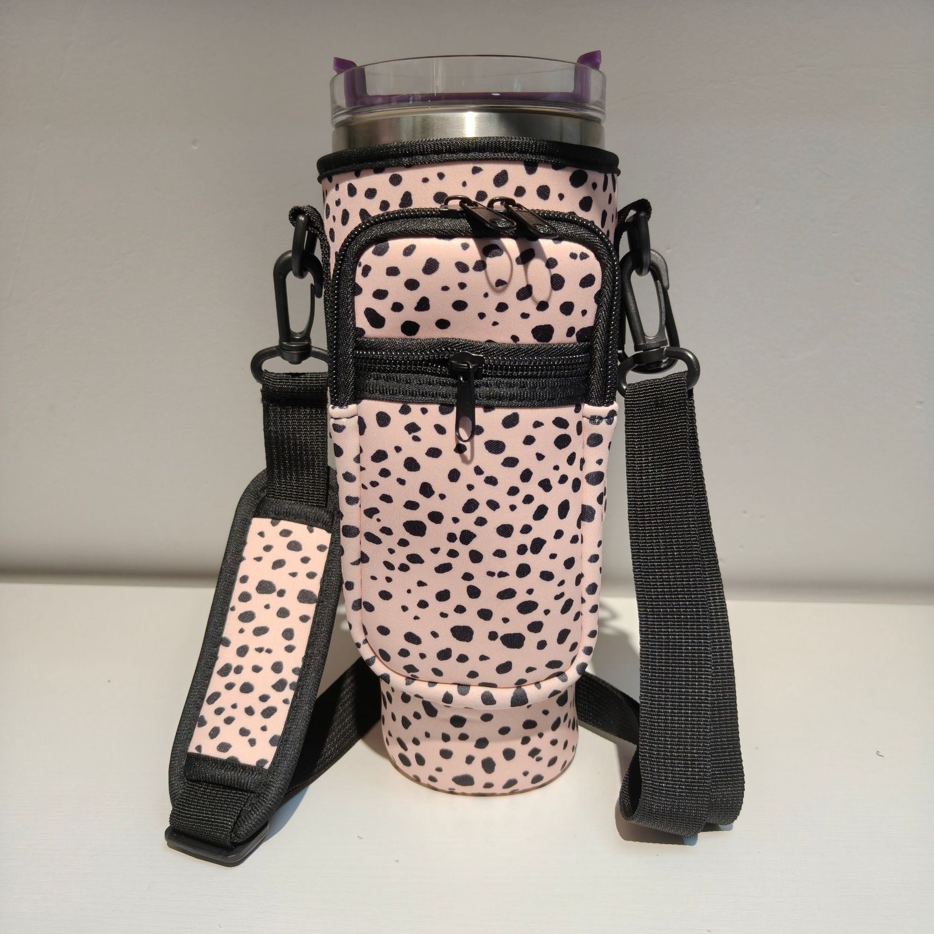 Insulated beverage sleeve