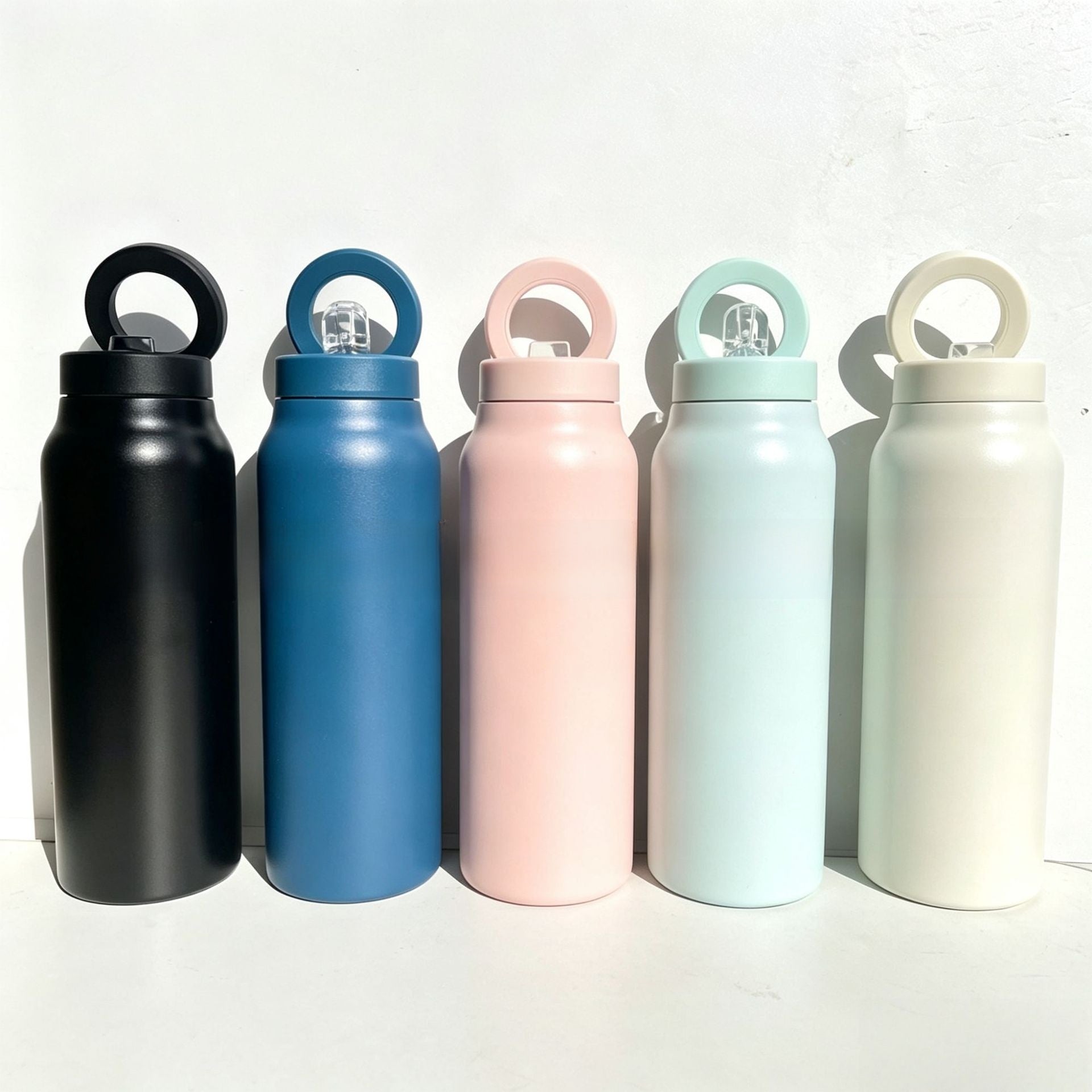 Insulated Sports Water Bottle with Phone Holder