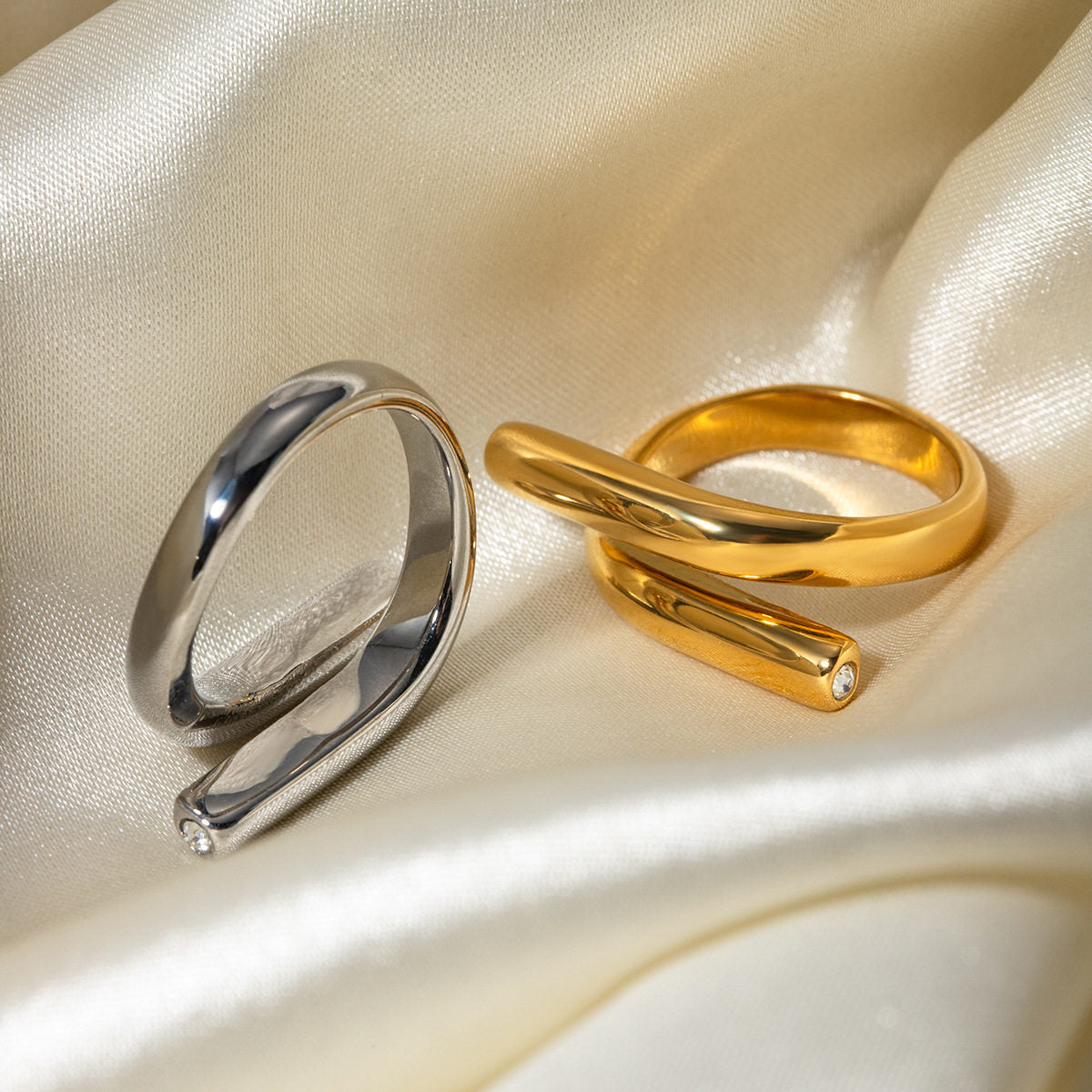 Interlocking Open Ring