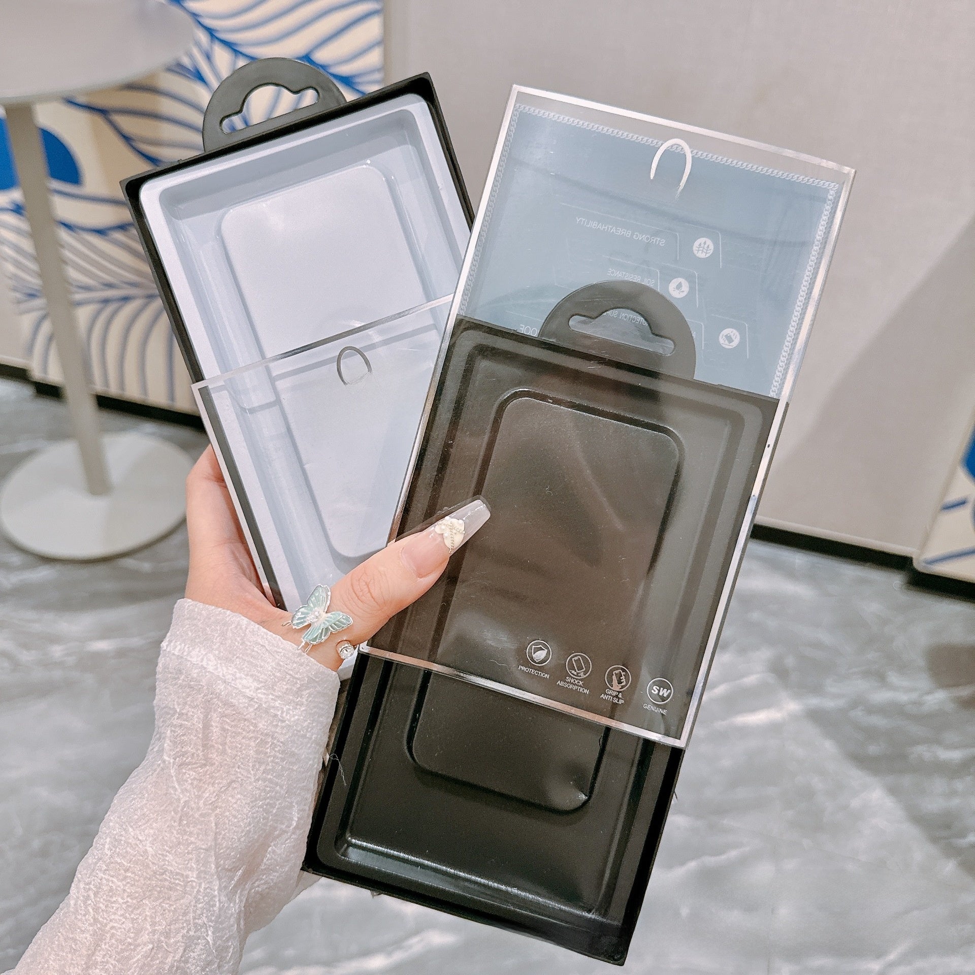 iPhone 16 phone case packaging