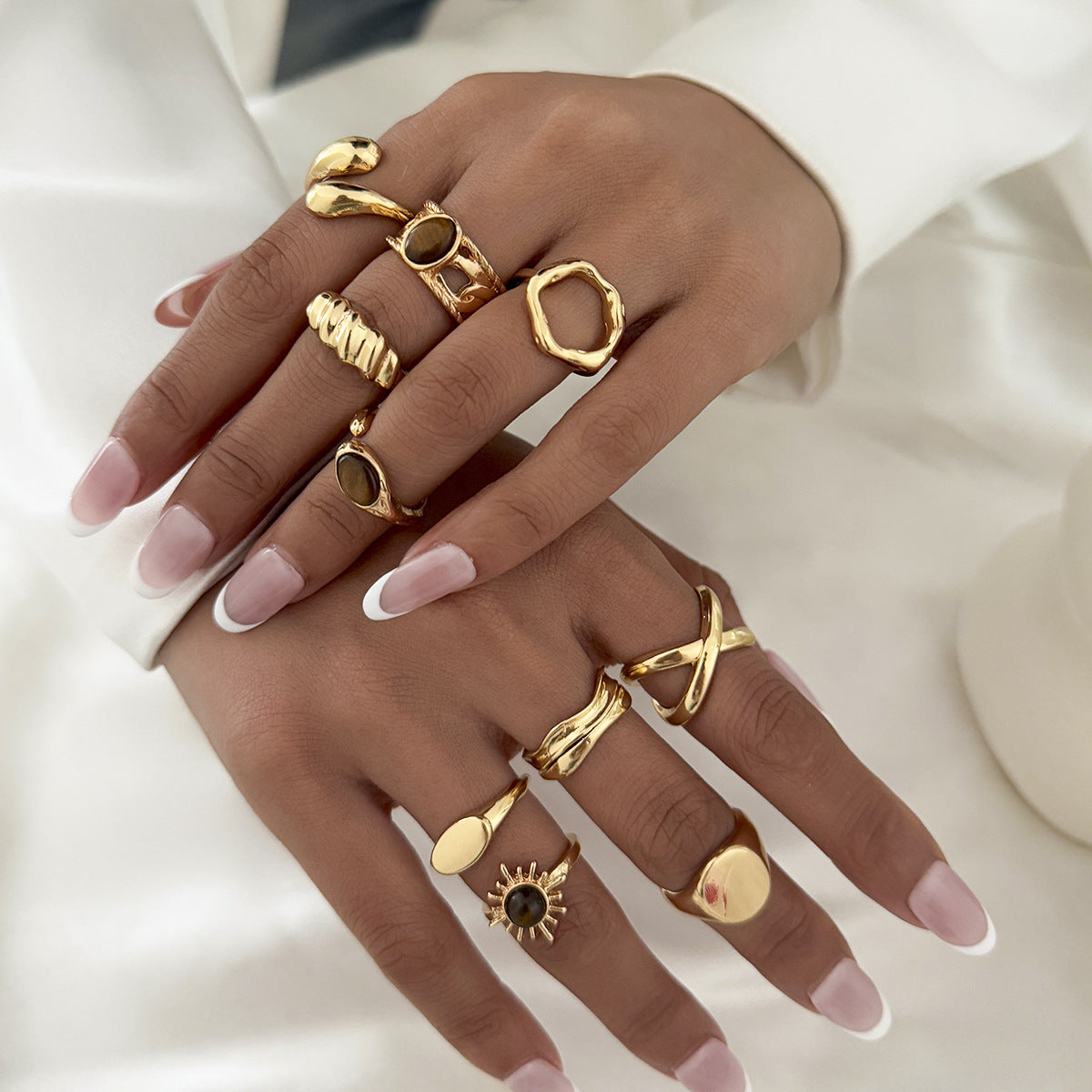 Irregular adjustable ring