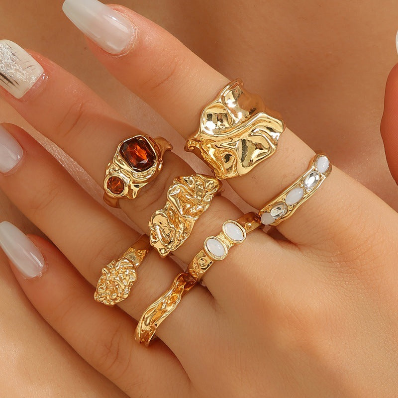 Irregular diamond ring