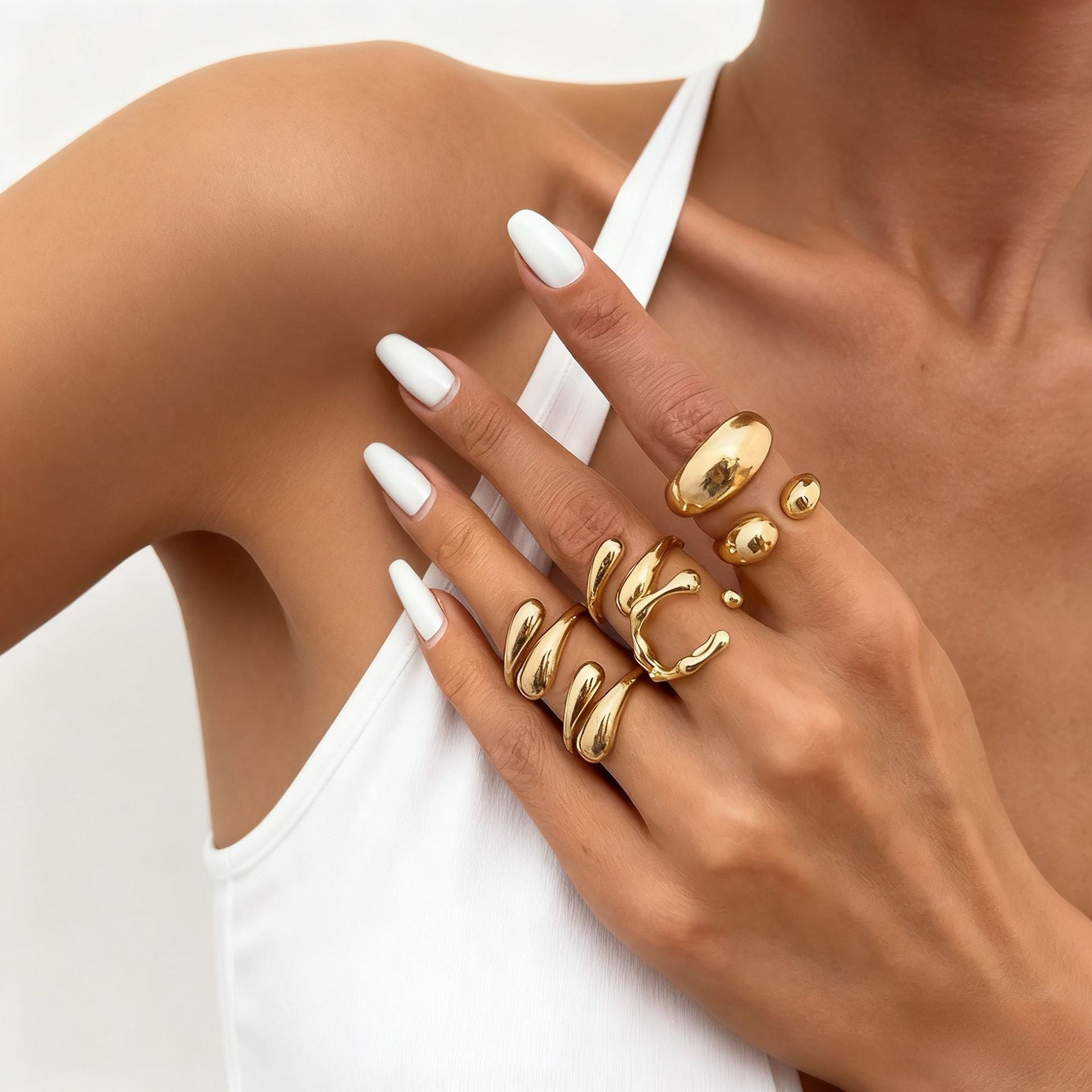 Irregular diamond ring