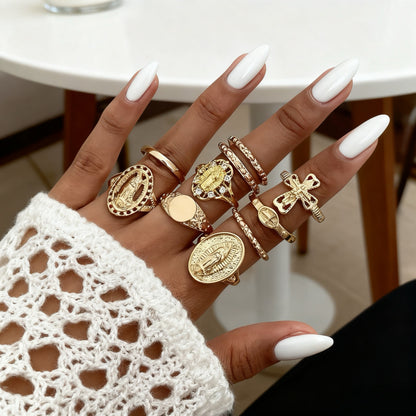 Irregular diamond ring