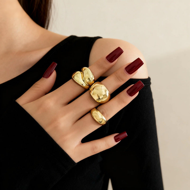 Irregular diamond ring