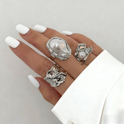 Irregular diamond ring