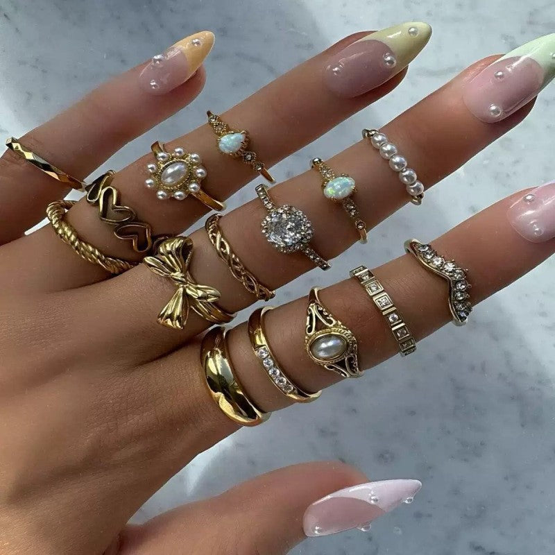 Irregular diamond ring