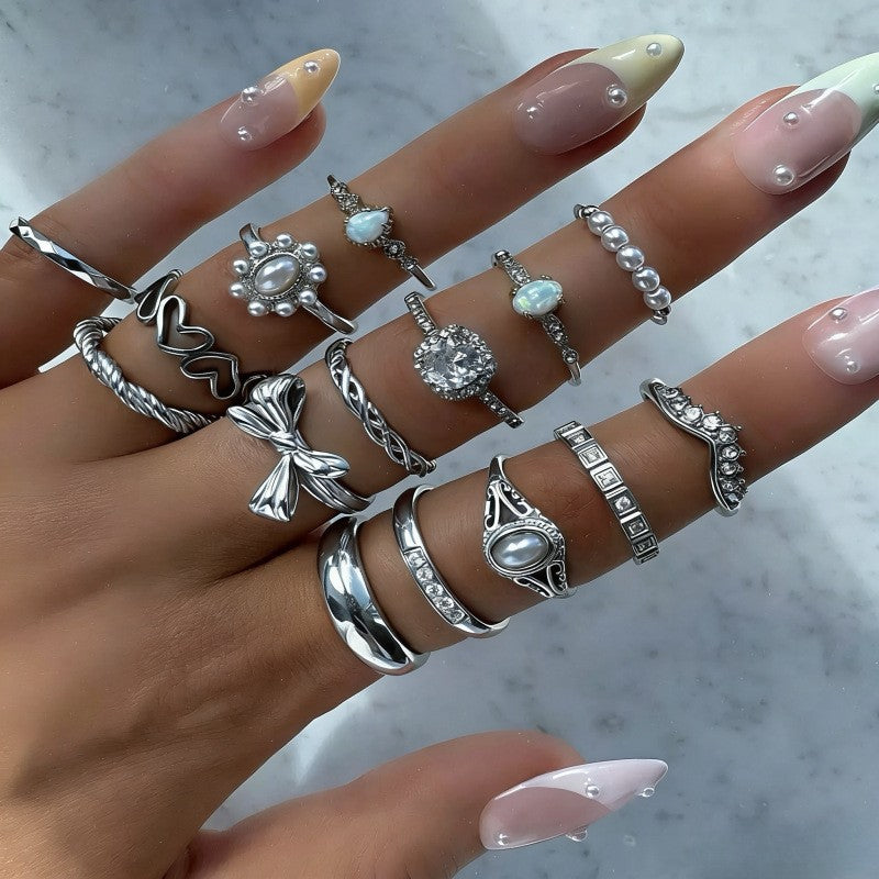 Irregular diamond ring