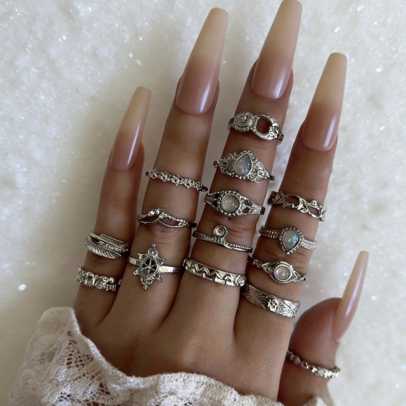 Irregular diamond ring