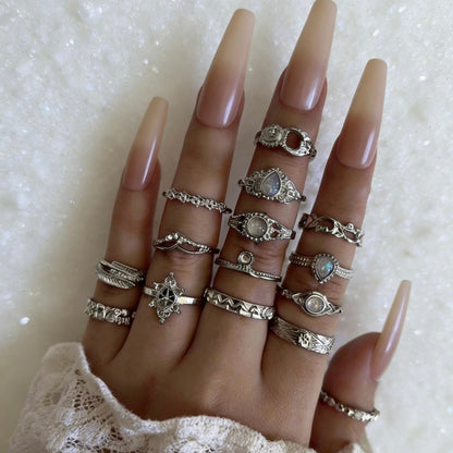 Irregular diamond ring