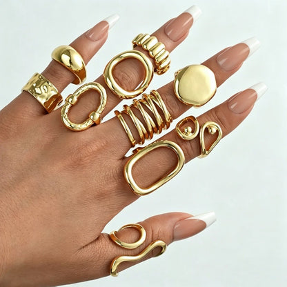 Irregular diamond ring