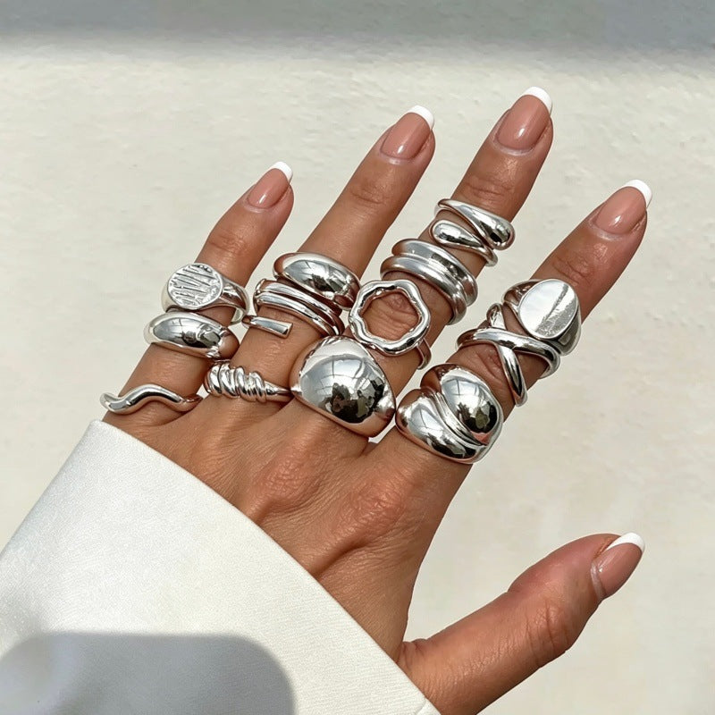 Irregular diamond ring