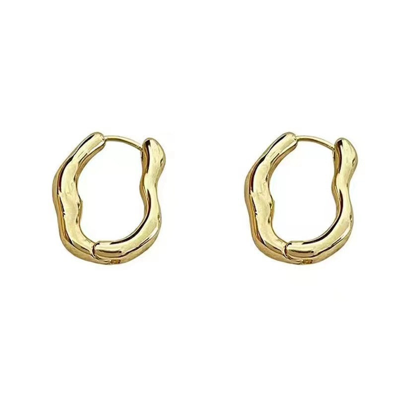 Irregular geometric ear buckles