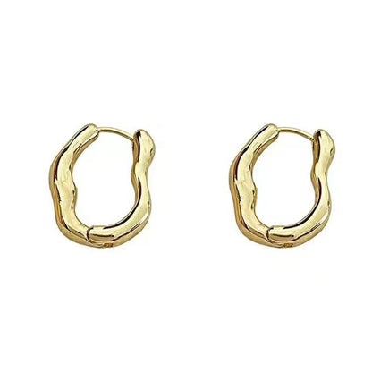 Irregular geometric ear buckles