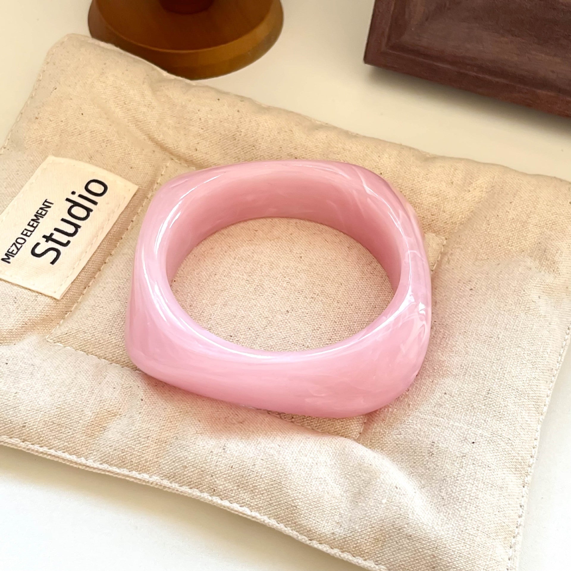 Irregular Geometric Resin Bracelet for Women