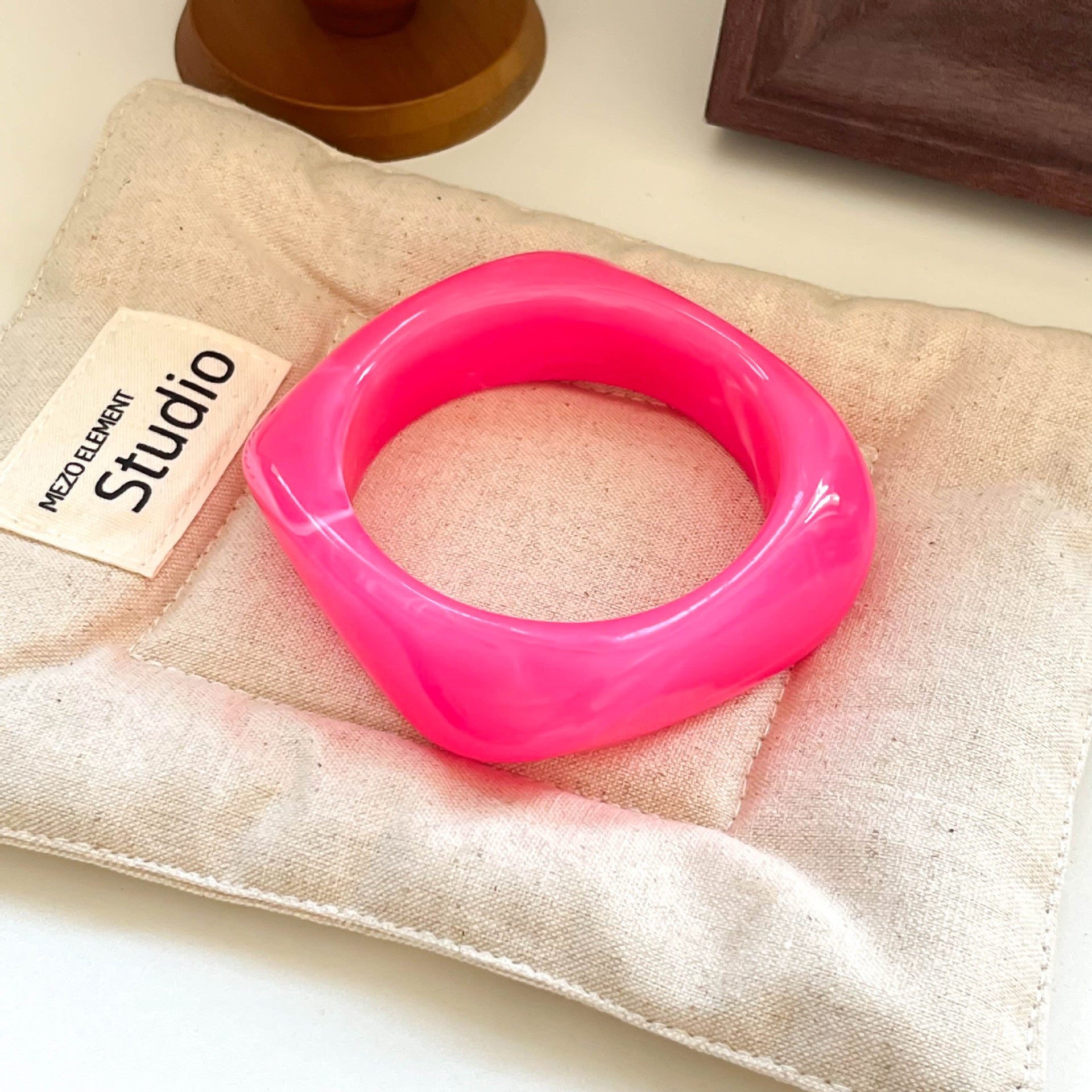 Irregular Geometric Resin Bracelet for Women
