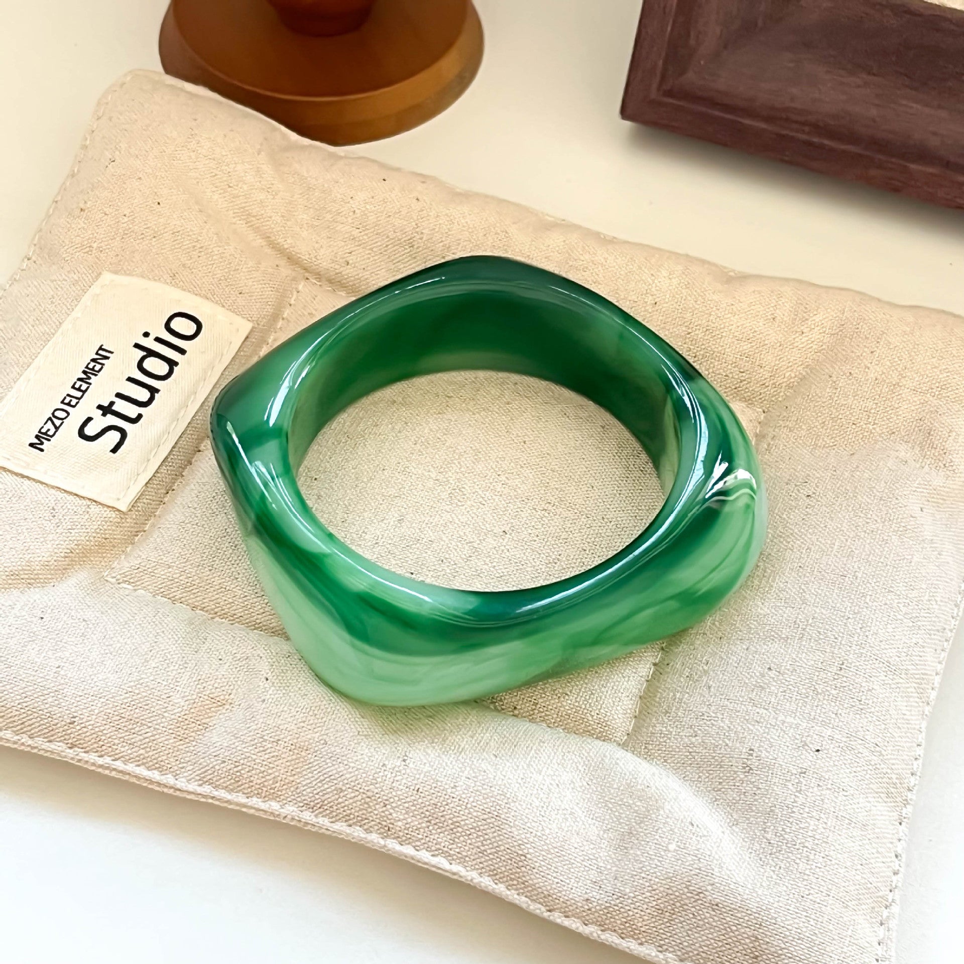 Irregular Geometric Resin Bracelet for Women