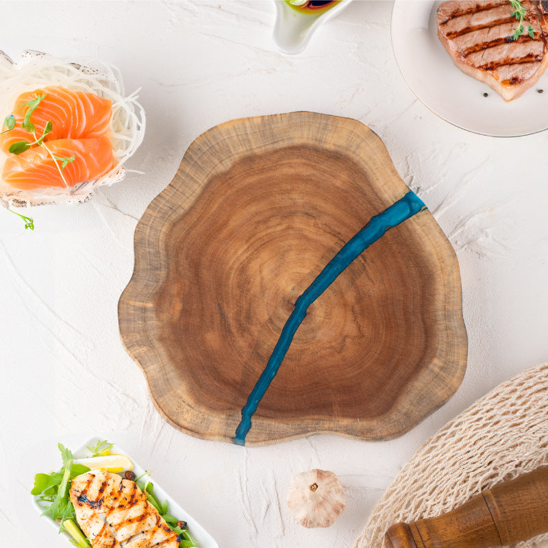 Irregular log cutting board
