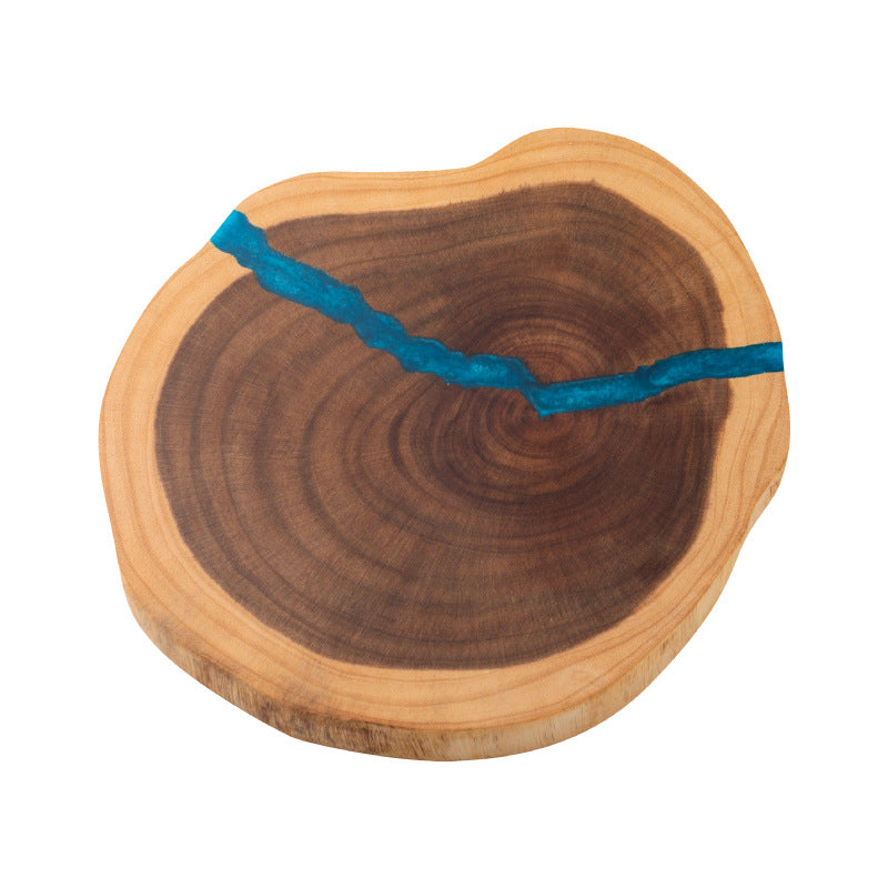 Irregular log cutting board