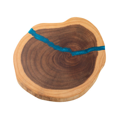 Irregular log cutting board
