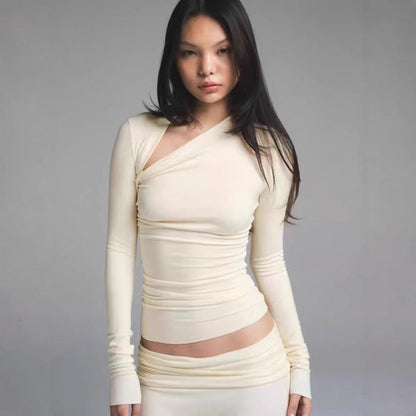 Irregular long sleeves