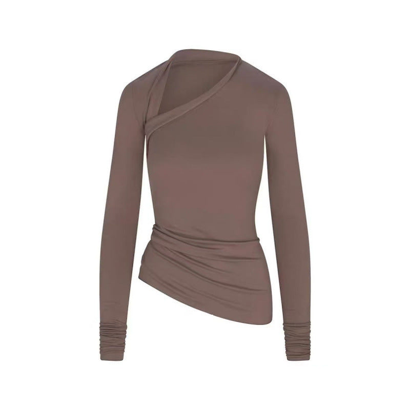 Irregular long sleeves