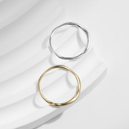 Irregular pleated ring