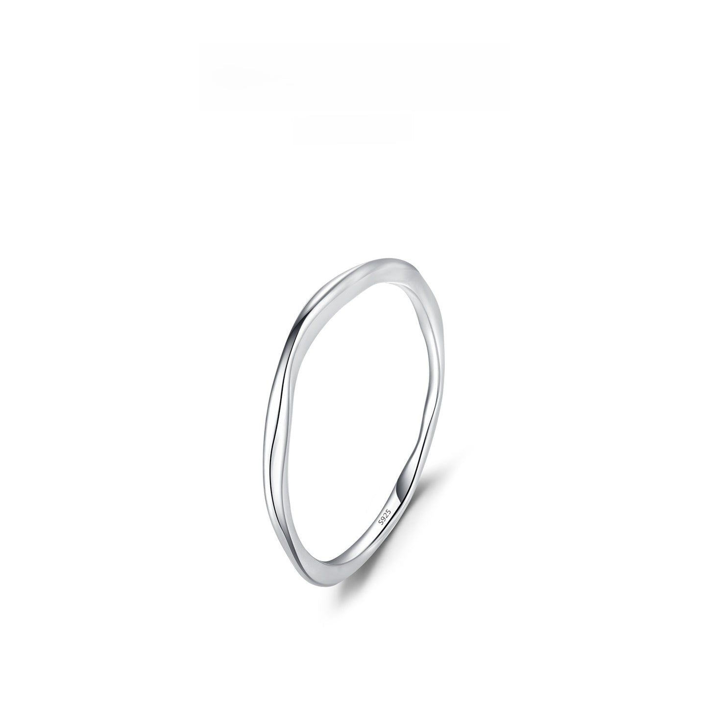 Irregular pleated ring