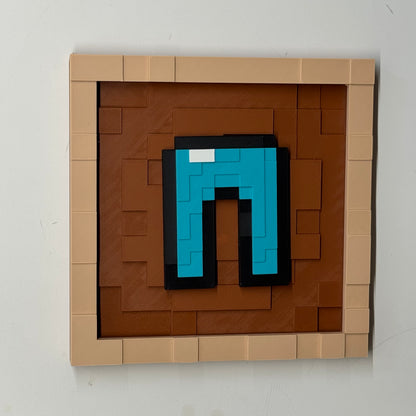 Item display box with magnetic decorative pieces