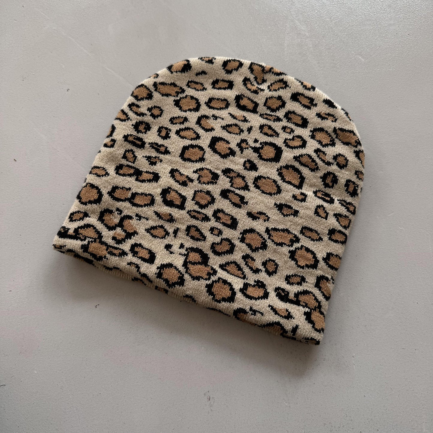 Jacquard Leopard Print Acrylic Knit Beanie